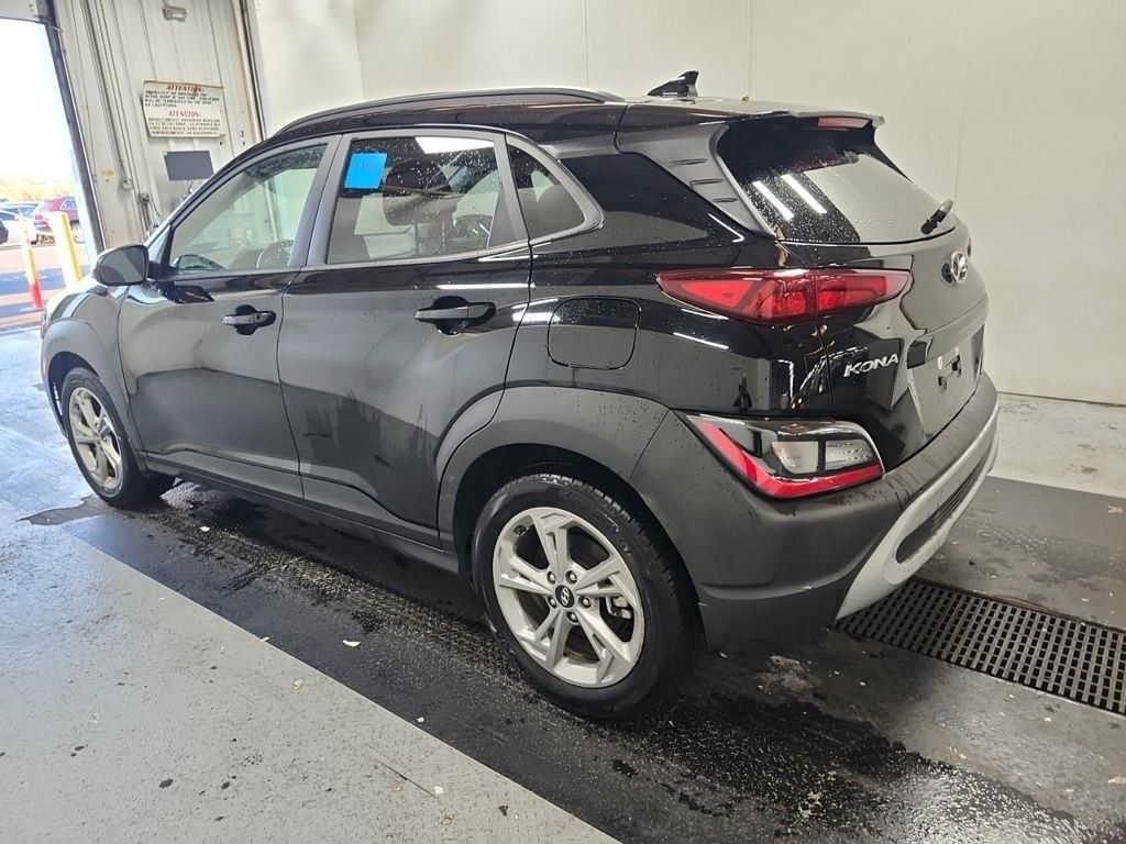 2023 Hyundai Kona SEL photo 2