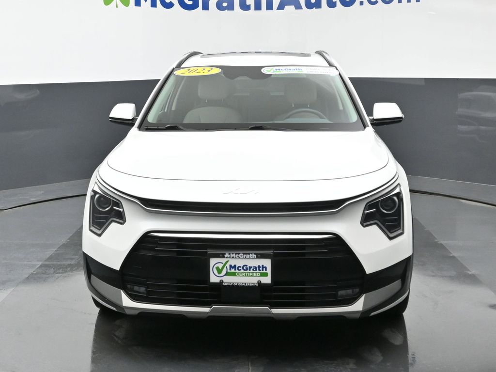 2023 Kia Niro EX Touring photo 2