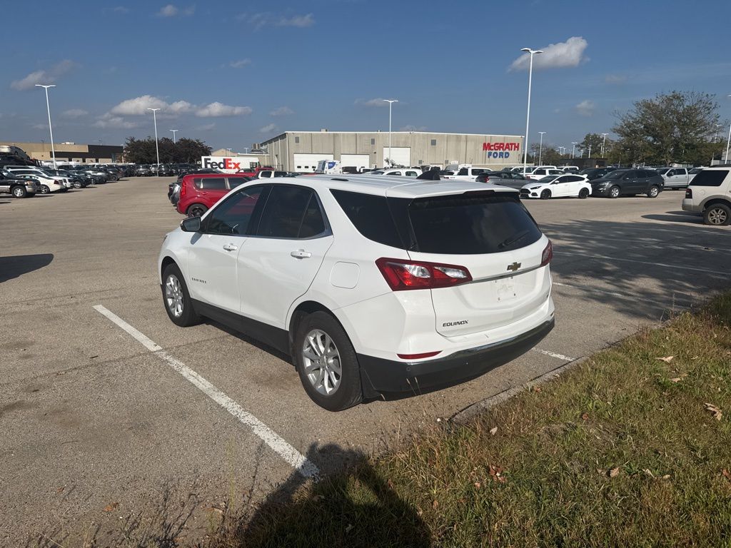 2019 Chevrolet Equinox LT photo 3