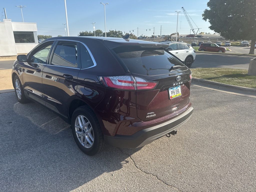 2021 Ford Edge SEL photo 4