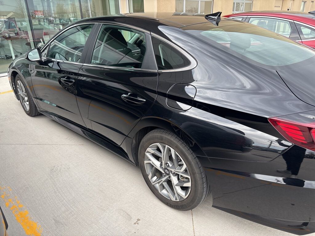 Used 2023 Hyundai Sonata SEL Sedan