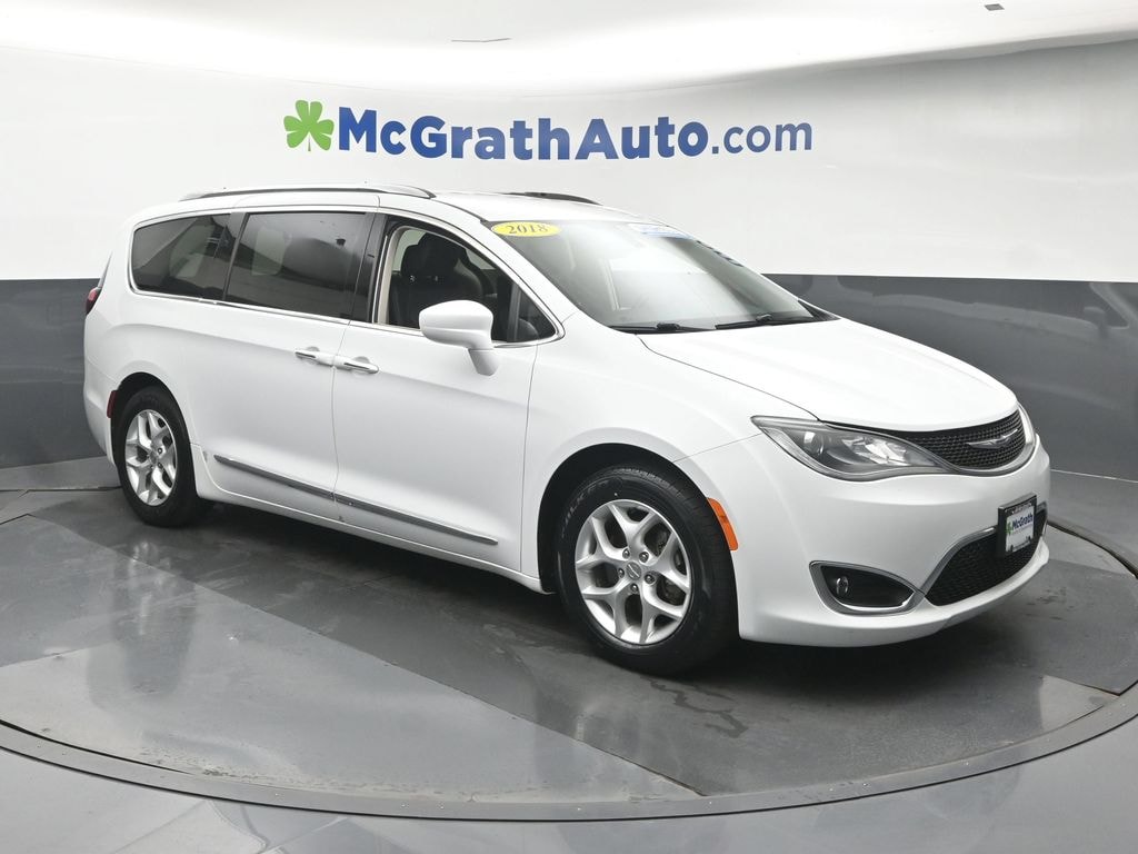 Used 2018 Chrysler Pacifica Touring L Plus Minivan/Van