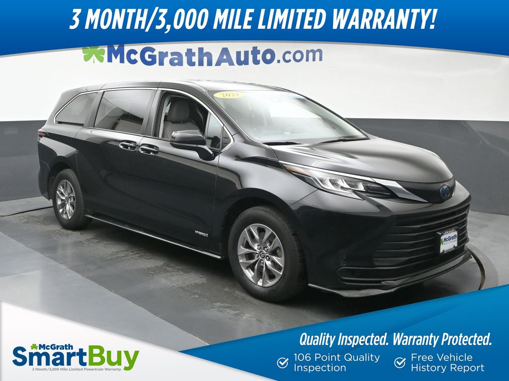 2021 Toyota Sienna LE 8-Passenger Hybrid FWD's photo