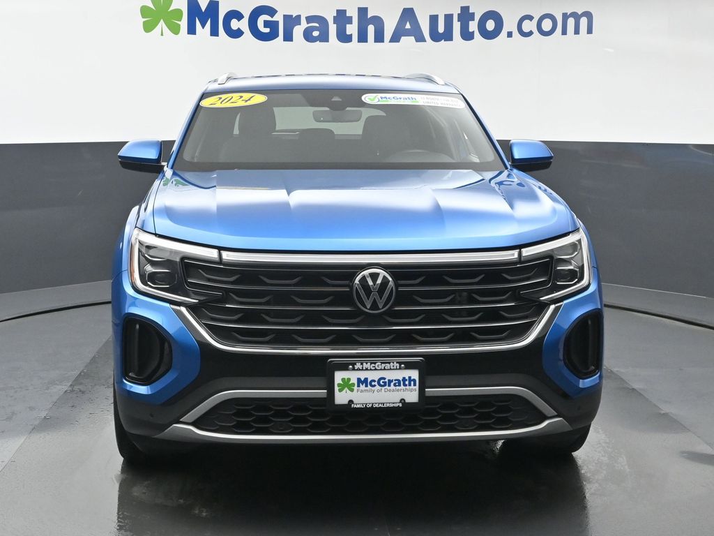 2024 Volkswagen Atlas Cross Sport SE Technology photo 3