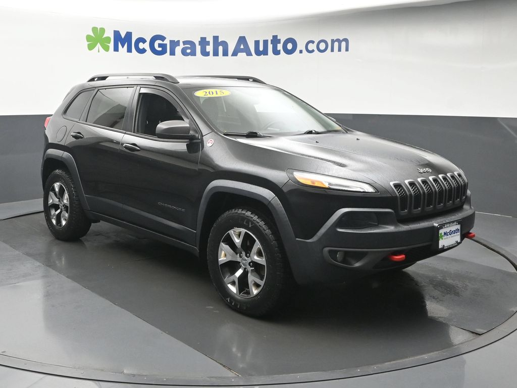 Used 2015 Jeep Cherokee Trailhawk with VIN 1C4PJMBS1FW751020 for sale in Hiawatha, IA