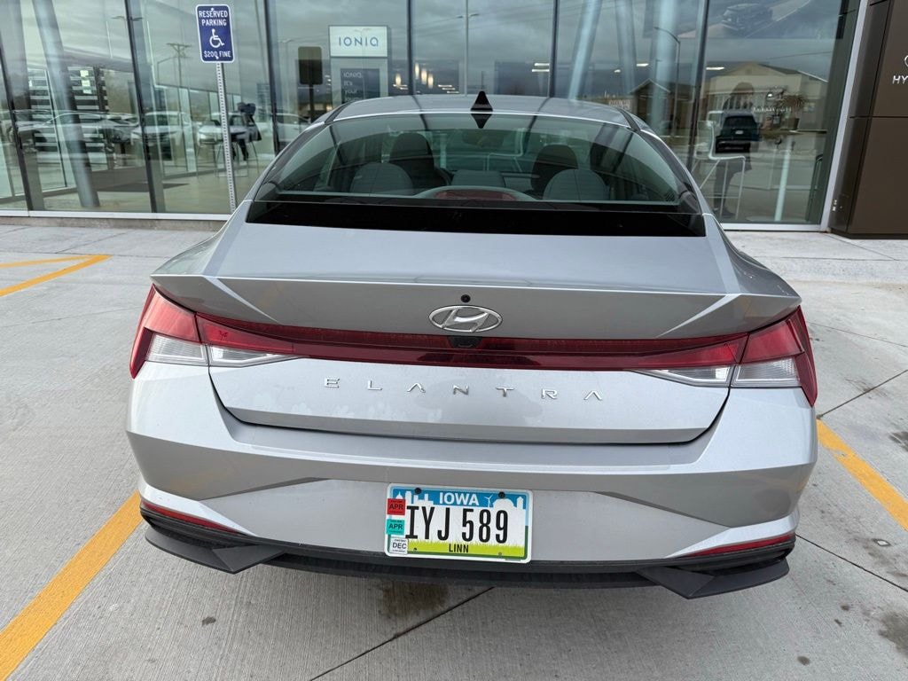 Used 2023 Hyundai Elantra SEL Sedan