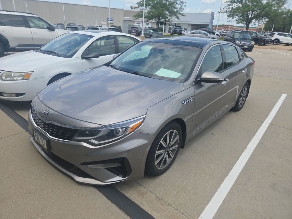 Used 2019 Kia Optima EX with VIN 5XXGU4L16KG315921 for sale in Hiawatha, IA