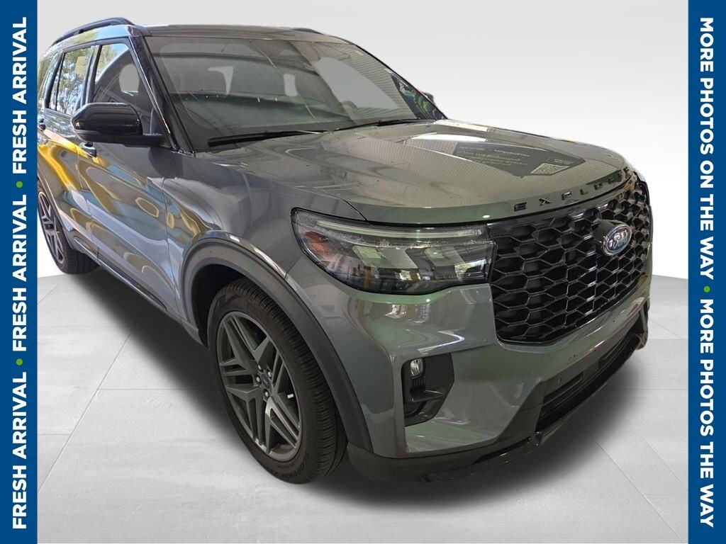 Used 2025 Ford Explorer ST SUV