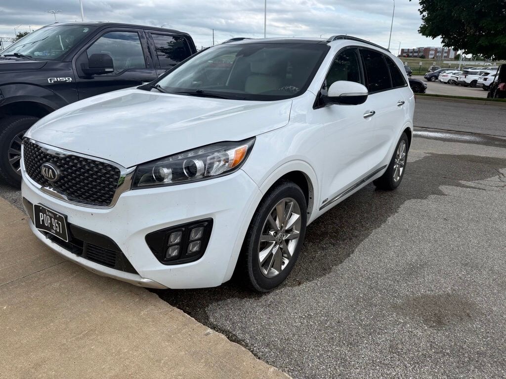 Used 2017 Kia Sorento SX Limited SUV