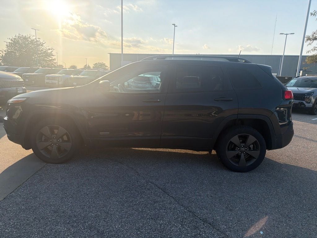 Used 2016 Jeep Cherokee Latitude SUV