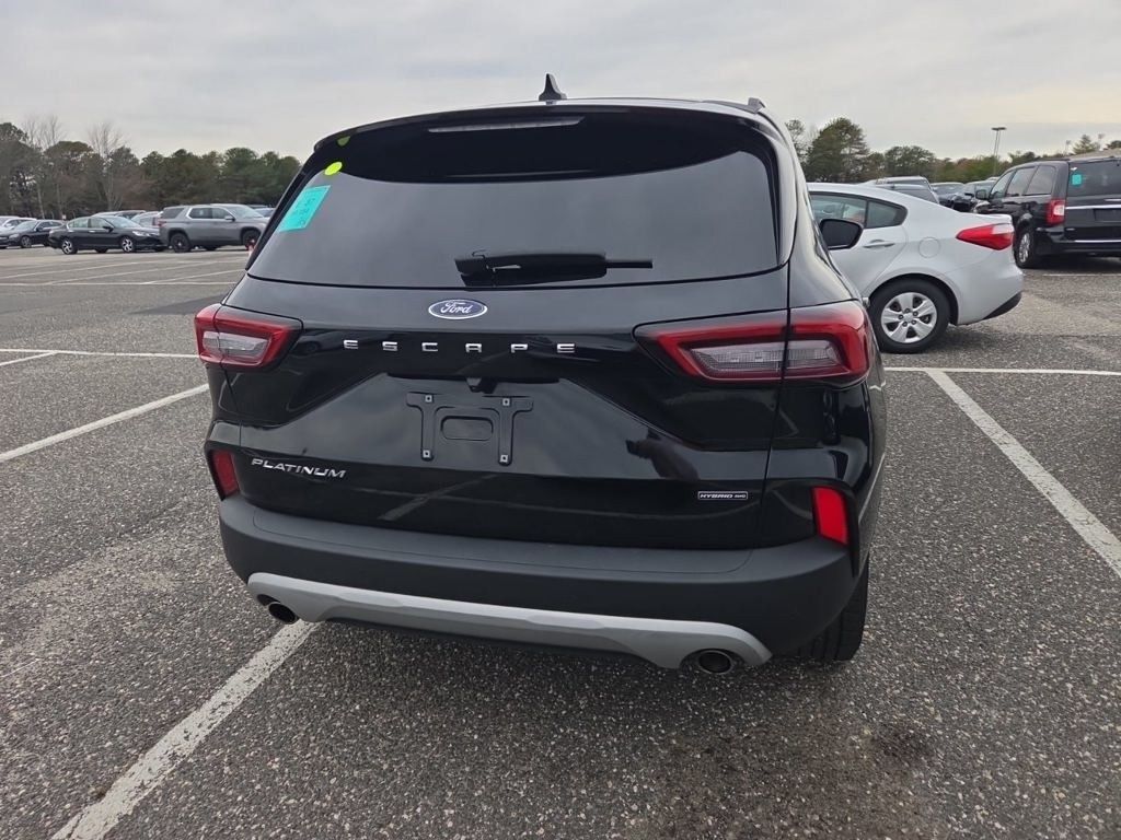 2023 Ford Escape Hybrid Platinum photo 4