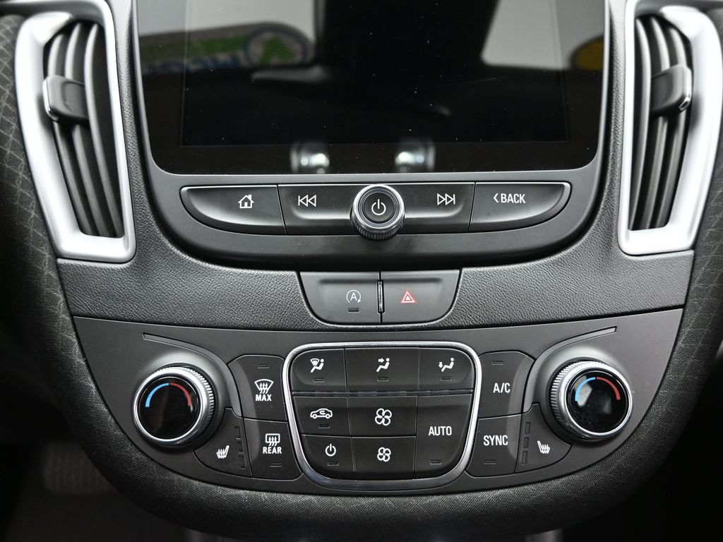 2024 Chevrolet Malibu 1LT - Photo 14