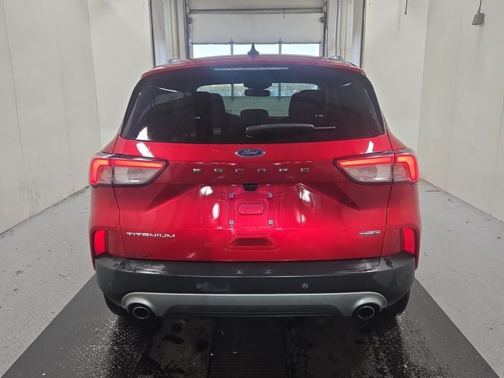 2022 Ford Escape Titanium Hybrid photo 4