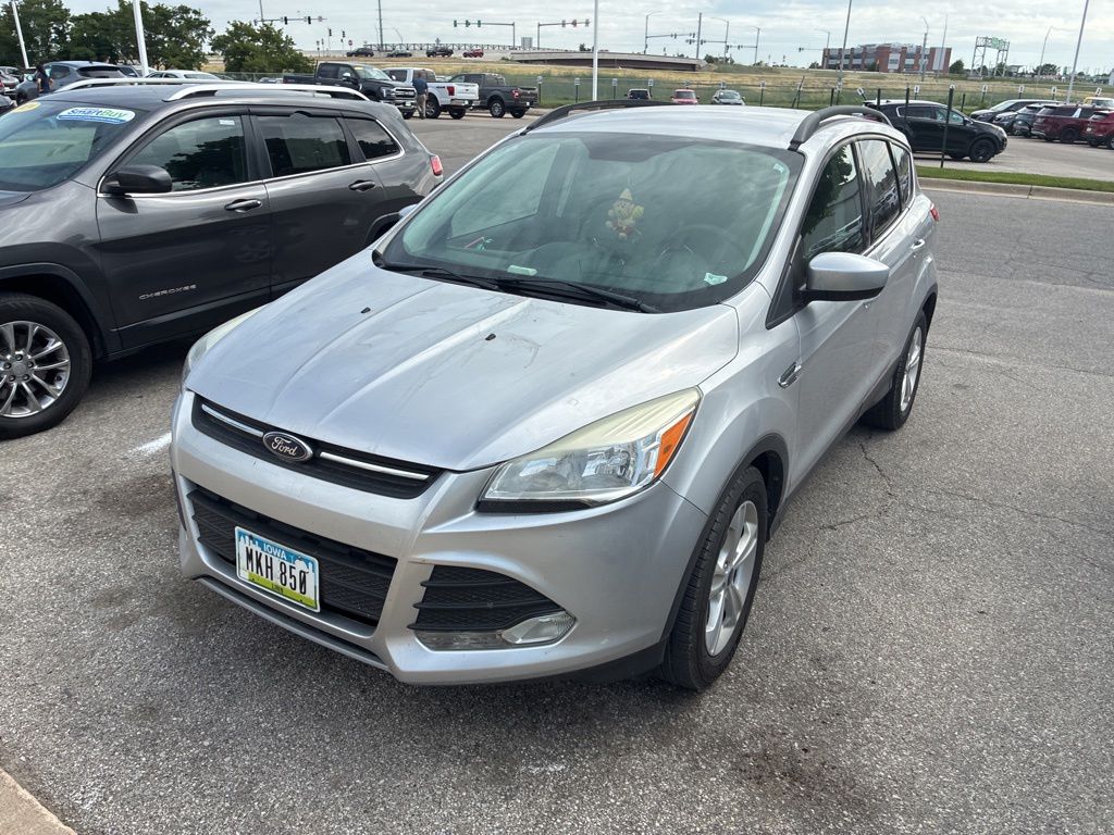 Used 2014 Ford Escape SE with VIN 1FMCU0GX9EUC92280 for sale in Hiawatha, IA