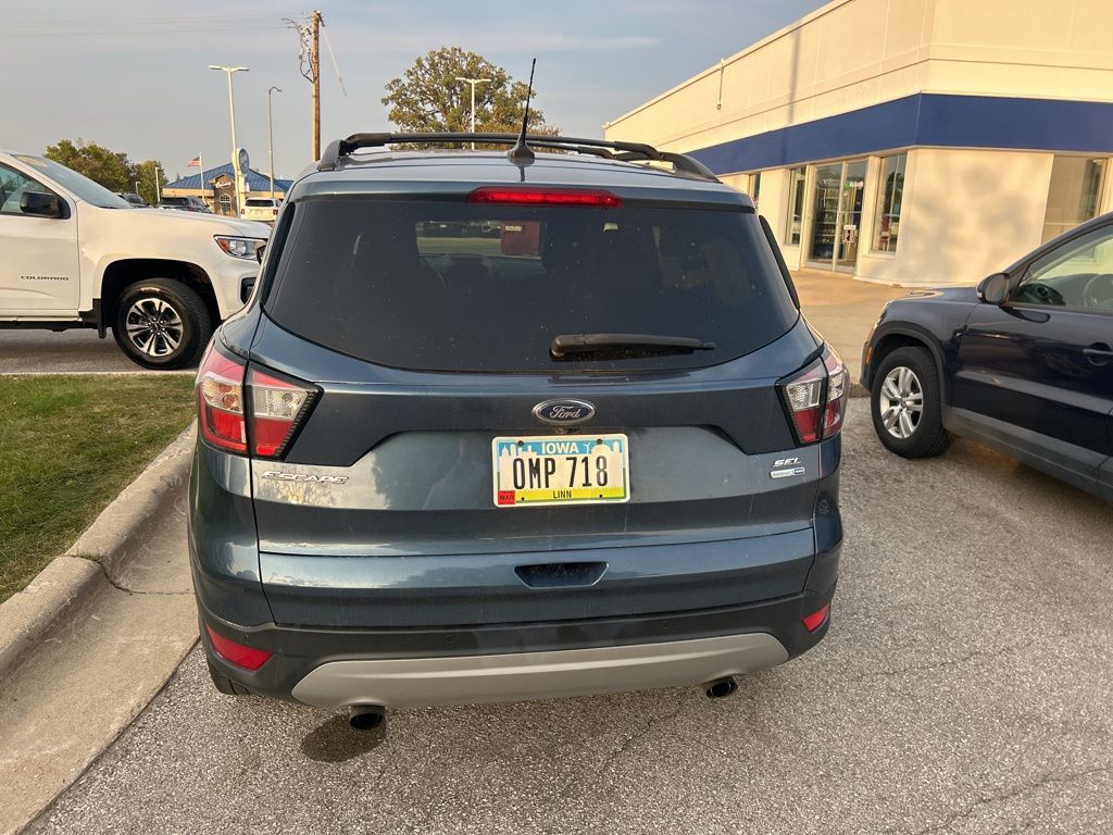 2018 Ford Escape SEL photo 4