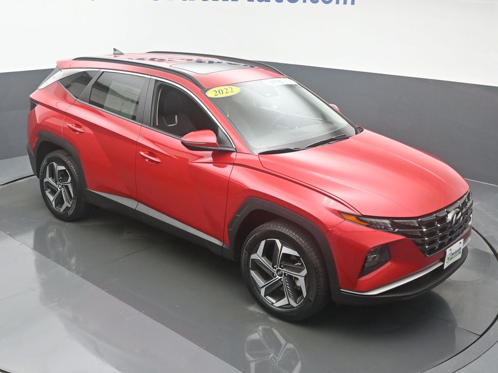 Used 2022 Hyundai Tucson SEL with VIN 5NMJCCAE4NH159778 for sale in Hiawatha, IA