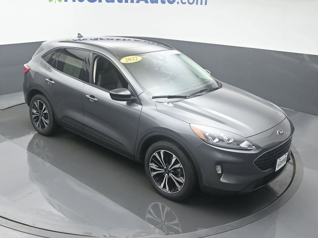 2022 Ford Escape SEL photo 2