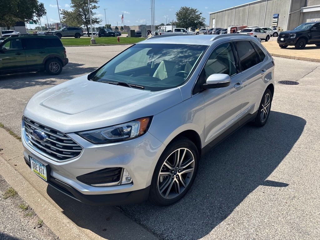 Used 2019 Ford Edge Titanium SUV