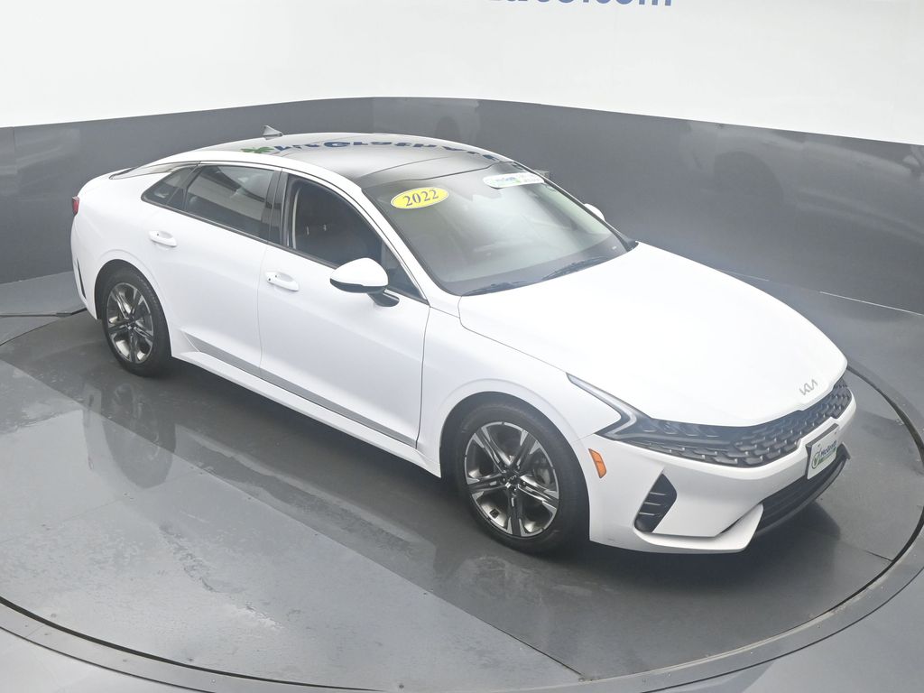 2022 Kia K5 EX photo 2