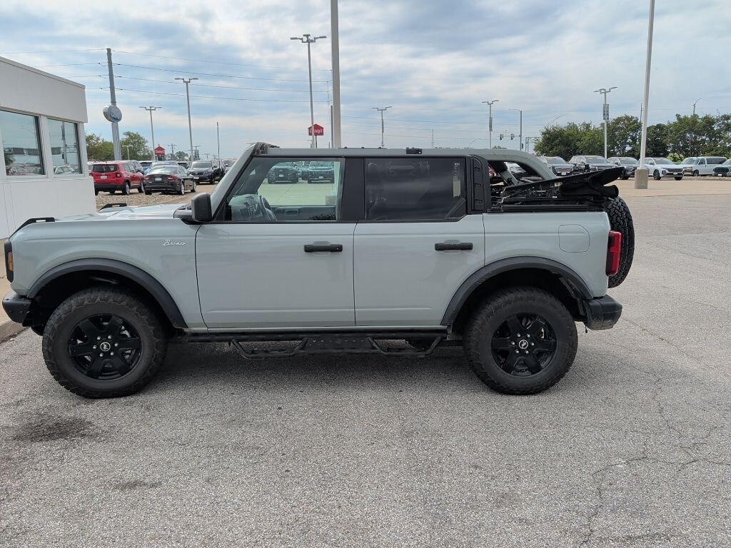Used 2022 Ford Bronco Black Diamond SUV