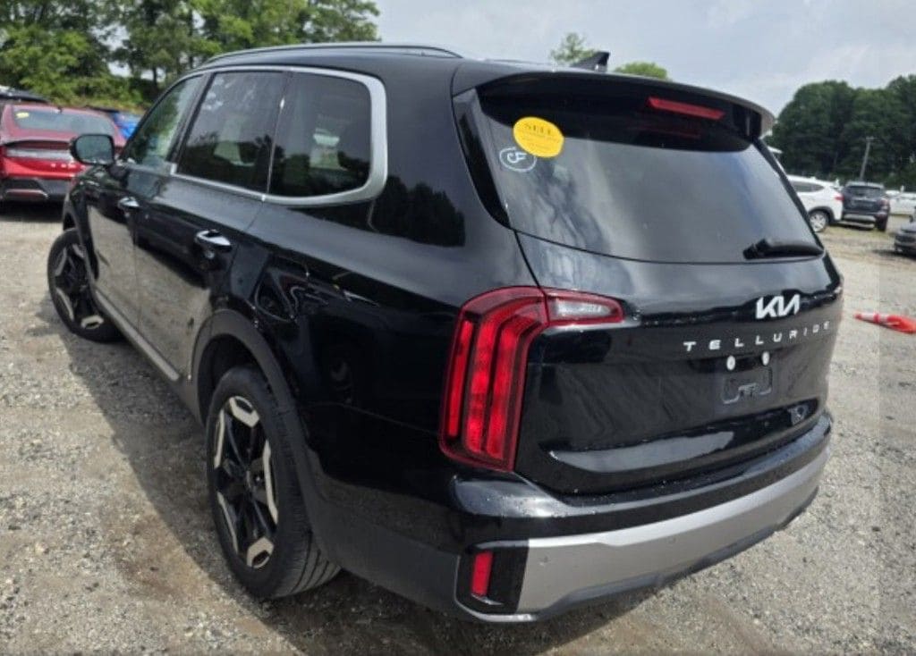 Used 2025 Kia Telluride S SUV