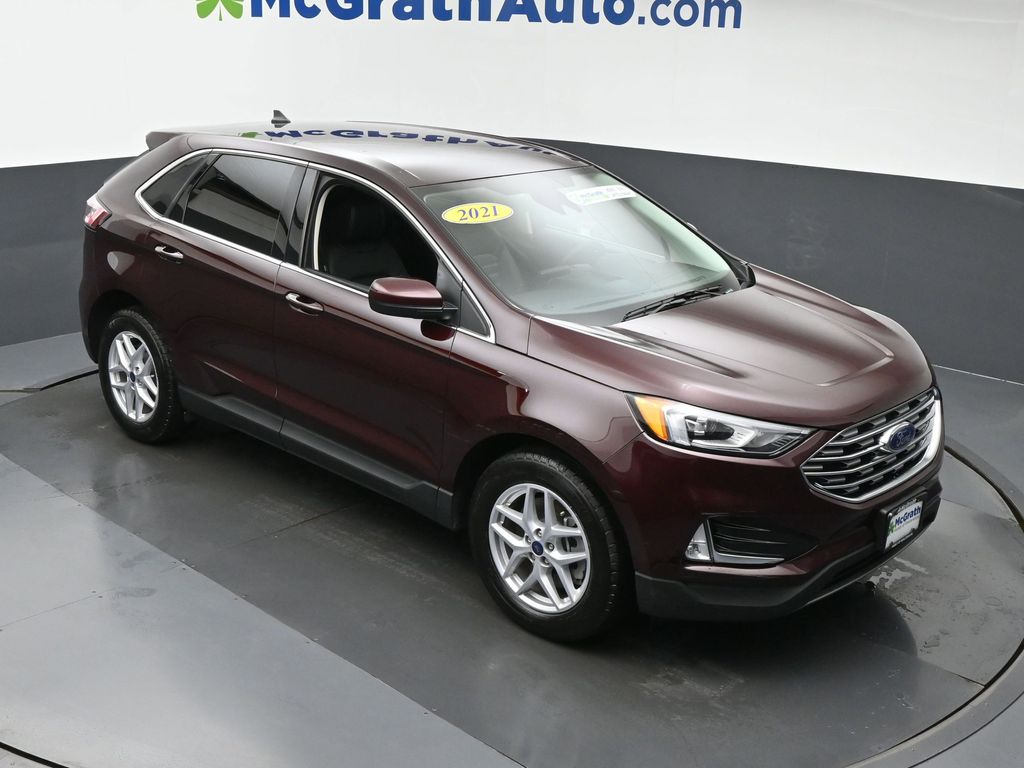2021 Ford Edge SEL photo 2