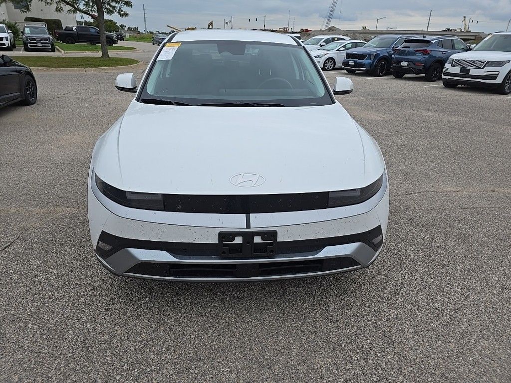 Used 2025 Hyundai IONIQ 5 SE with VIN 7YAKMDDC1SY014611 for sale in Hiawatha, IA