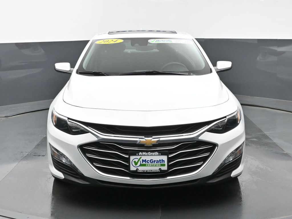 2024 Chevrolet Malibu 1LT photo 3