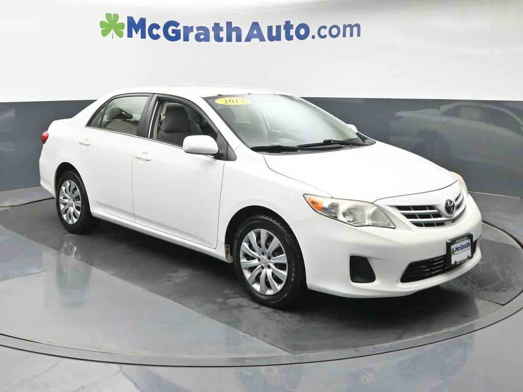 Used 2013 Toyota Corolla LE with VIN JTDBU4EEXDJ122129 for sale in Hiawatha, IA