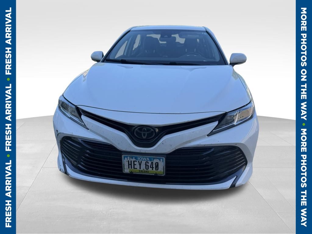 2020 Toyota Camry 2.5 Auto LE's photo