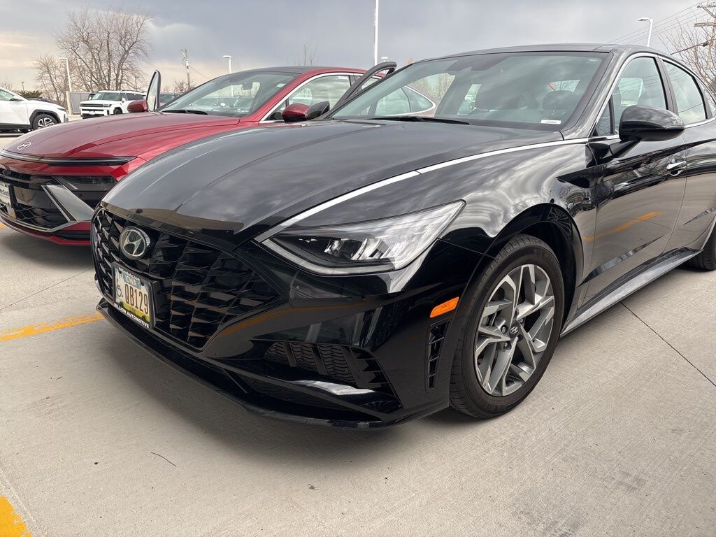 Used 2023 Hyundai Sonata SEL Sedan