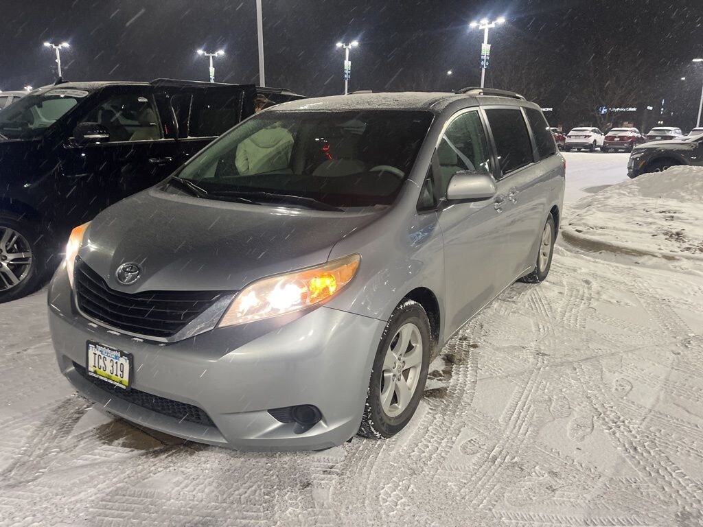 Used 2011 Toyota Sienna LE Mobility Auto Access Minivan/Van