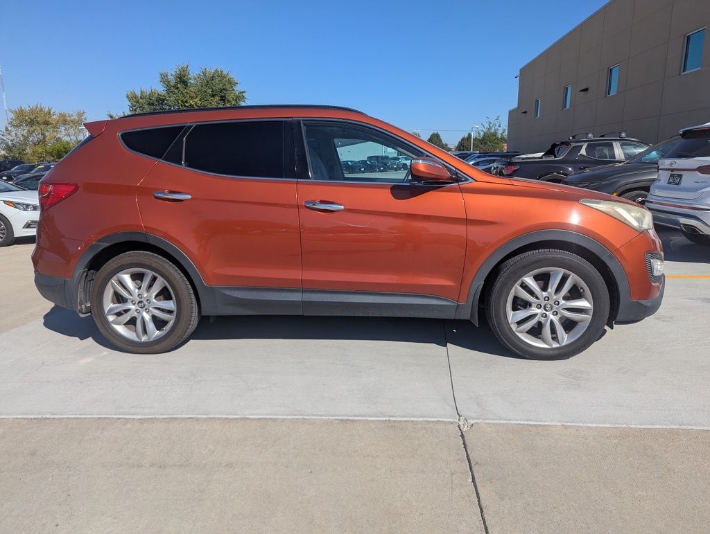 2013 Hyundai Santa Fe Sport photo 2