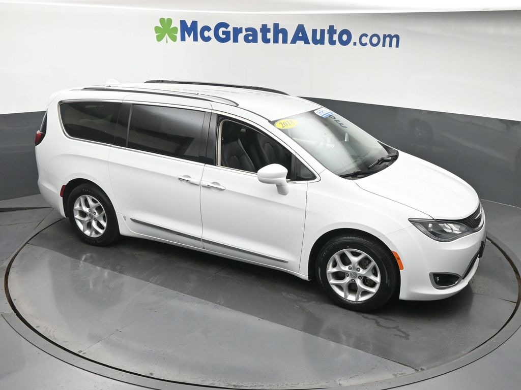 Used 2018 Chrysler Pacifica Touring L Plus Minivan/Van