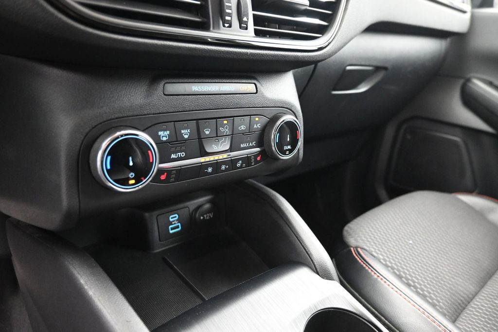 2023 Ford Escape ST-Line - Photo 21
