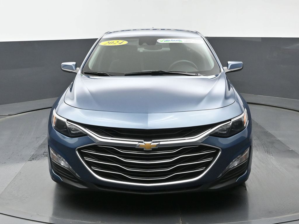 2024 Chevrolet Malibu 1LT photo 3