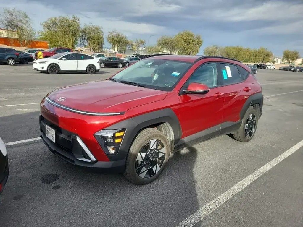 2025 Hyundai Kona SEL photo 2