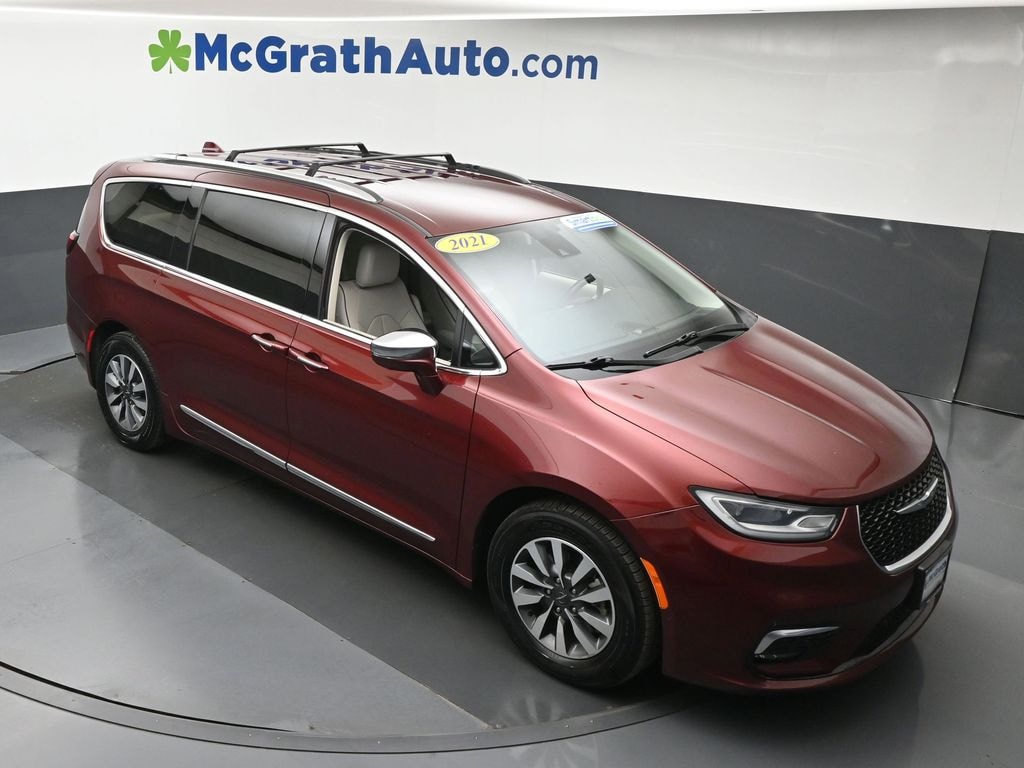 Used 2021 Chrysler Pacifica Hybrid Limited Minivan/Van