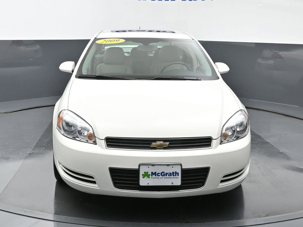 2009 Chevrolet Impala 1LT photo 2