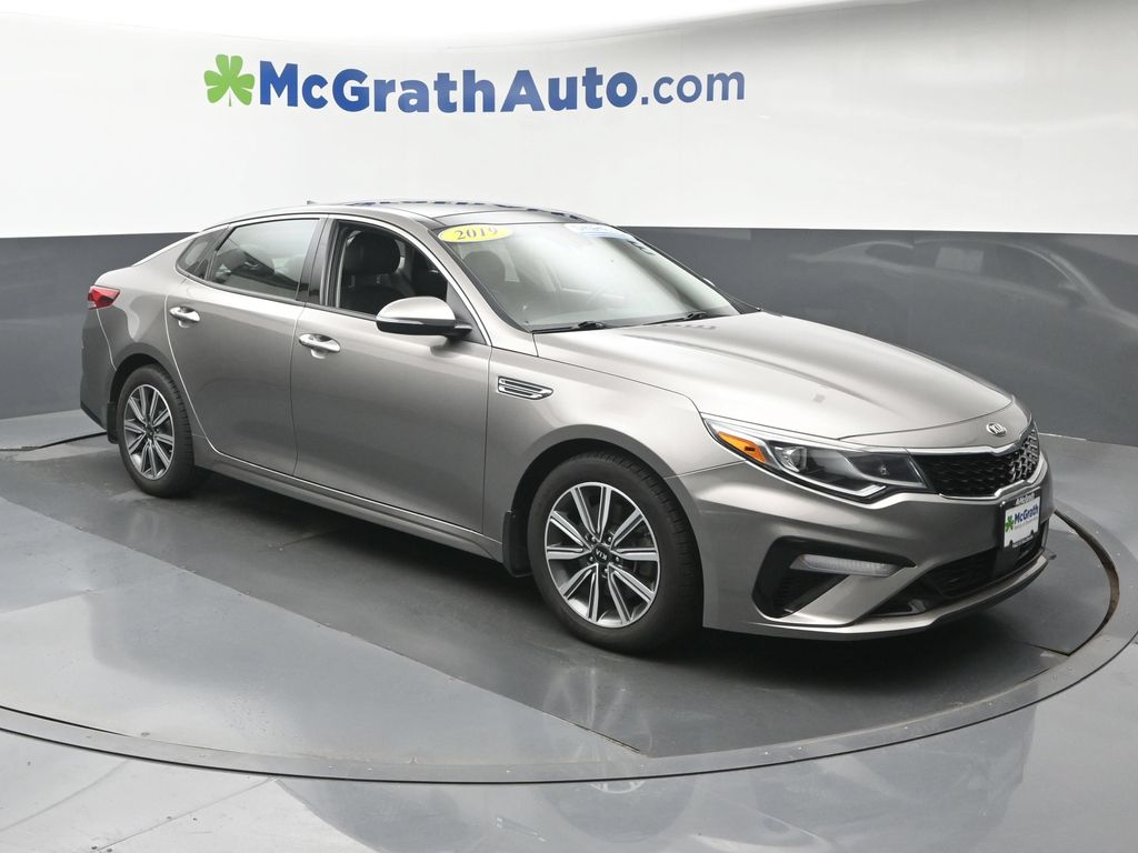 Used 2019 Kia Optima EX with VIN 5XXGU4L16KG315921 for sale in Hiawatha, IA