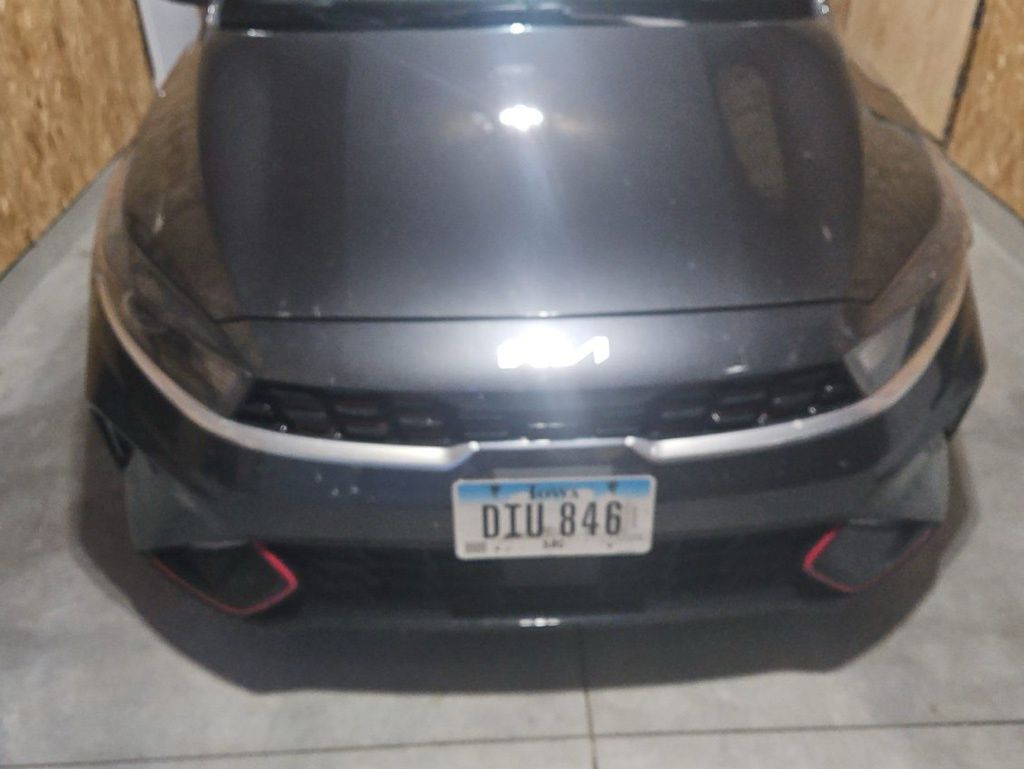 2023 Kia Forte GT-Line photo 2