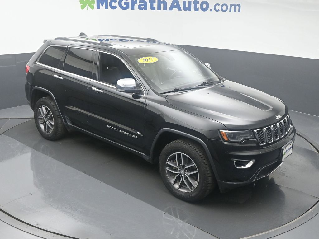 Used 2017 Jeep Grand Cherokee Limited with VIN 1C4RJFBG6HC909226 for sale in Hiawatha, IA