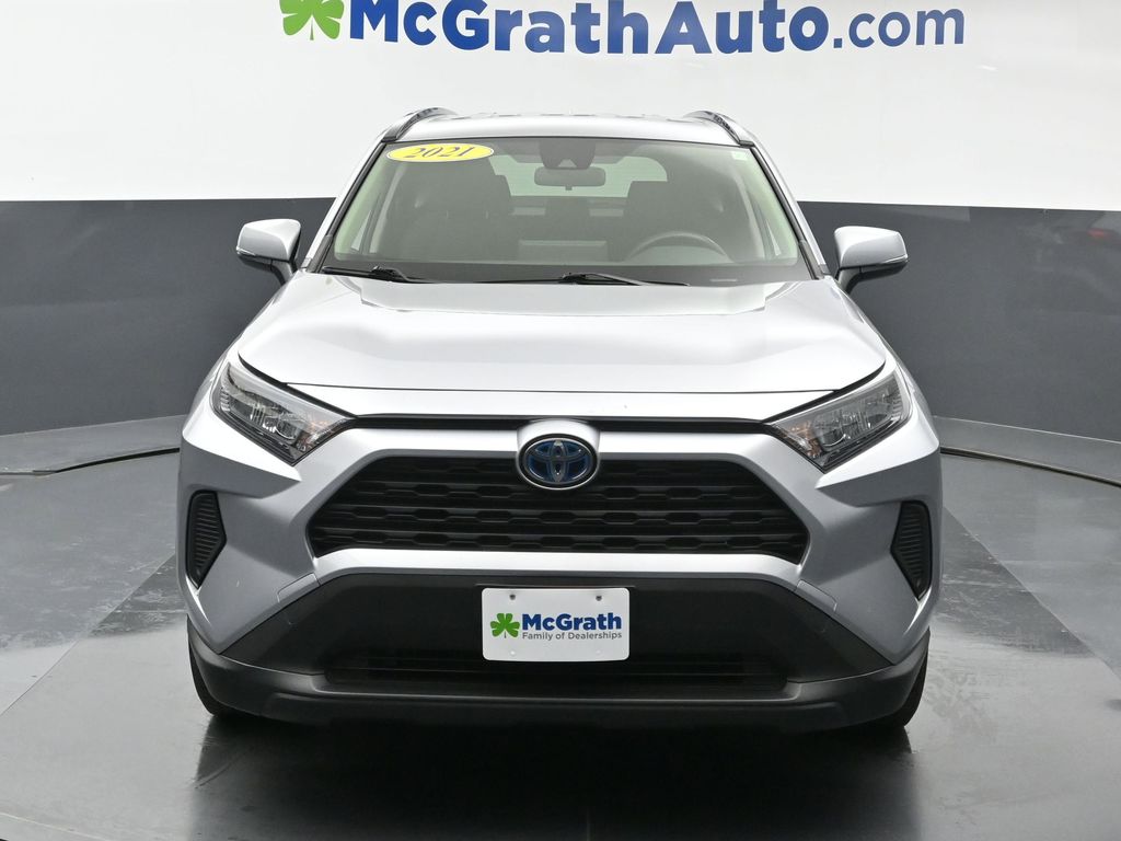 2021 Toyota RAV4 Hybrid LE photo 3