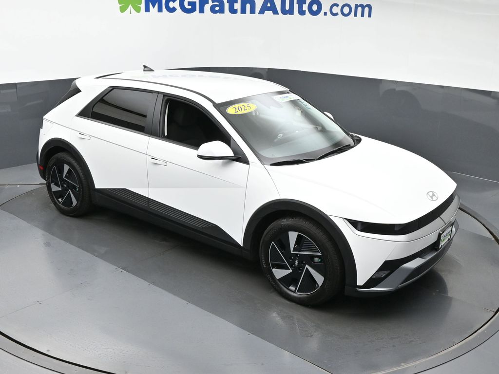 Used 2025 Hyundai IONIQ 5 SE with VIN 7YAKMDDC1SY014611 for sale in Hiawatha, IA