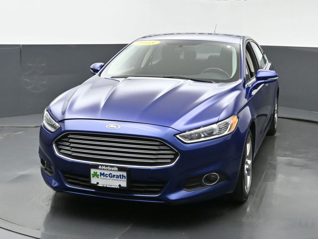 2015 Ford Fusion SE photo 4