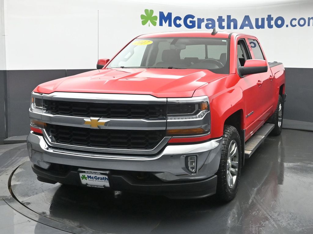2017 Chevrolet Silverado 1500 LT photo 4