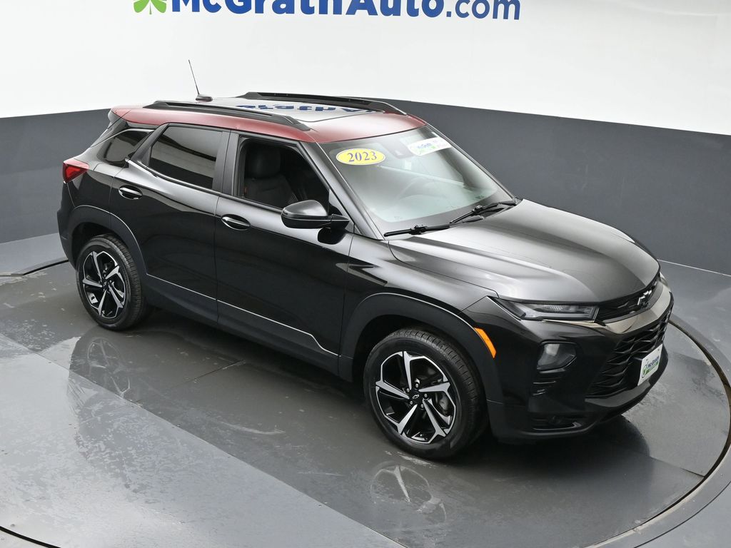 2023 Chevrolet Trailblazer RS photo 2