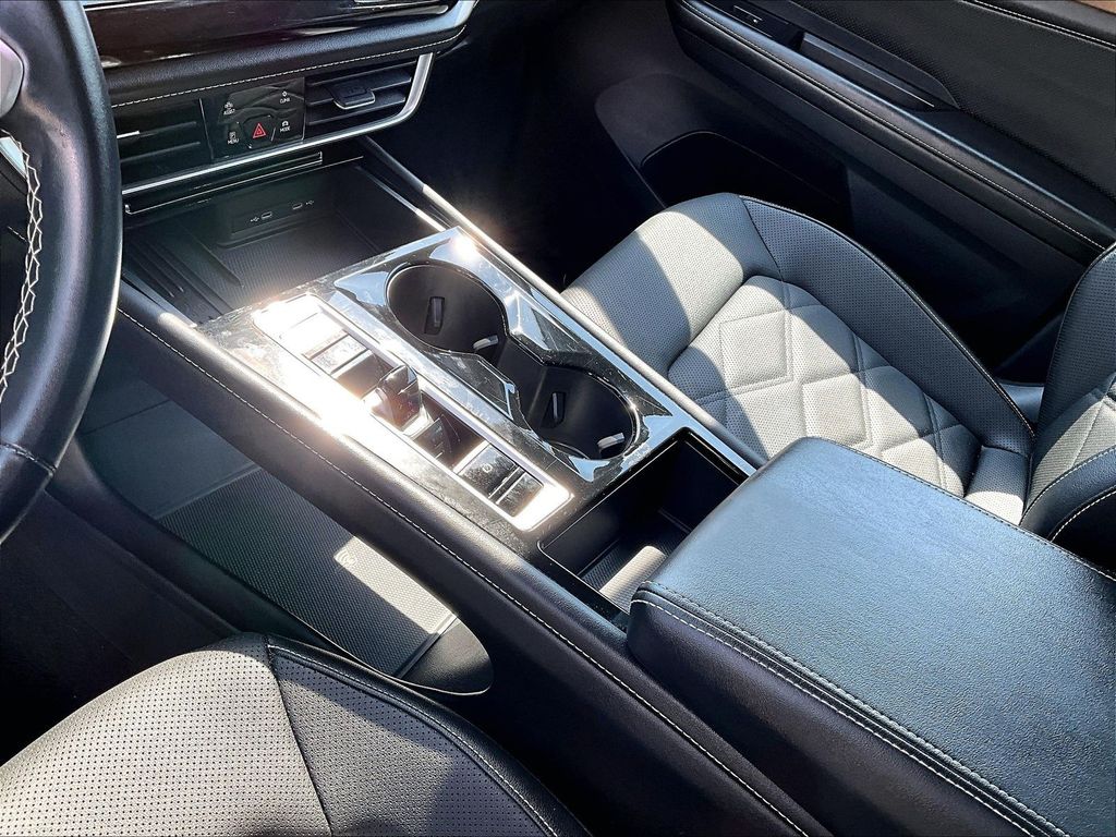 2025 Volkswagen Atlas SE w/Tech - Photo 22