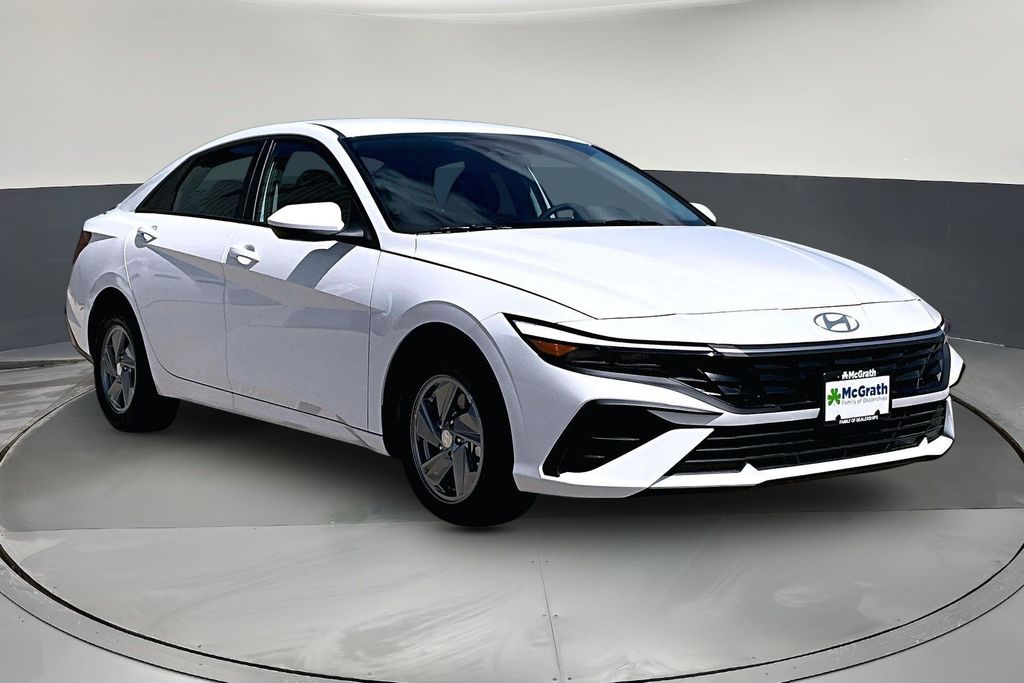 2026 Hyundai Elantra 2.0 SE IVT's photo