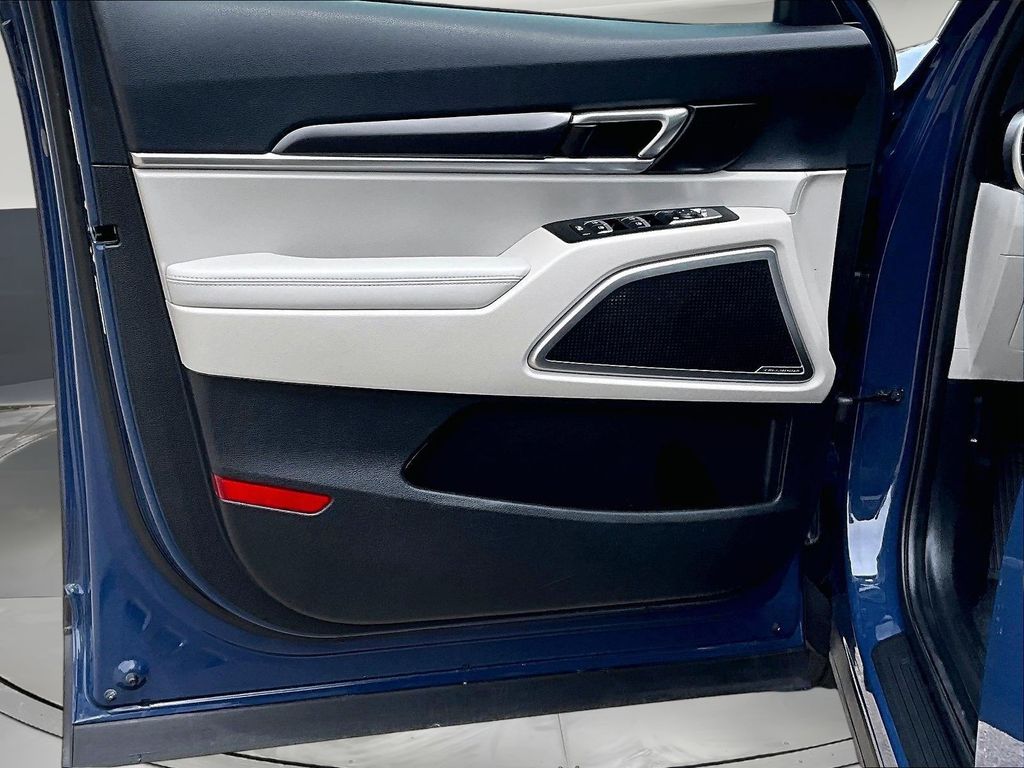 2024 Kia Telluride S - Photo 24